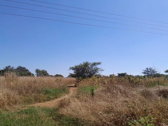1,200m² Vacant Land For Sale in Waterfalls