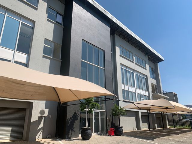 Kyalami 242m2 Office Space To Let