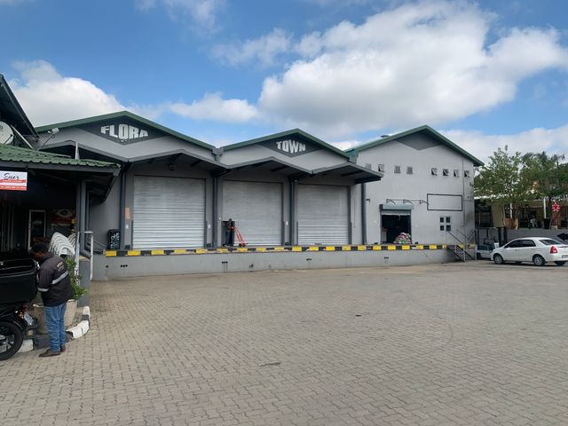 256m² Warehouse To Let in Barbeque Downs