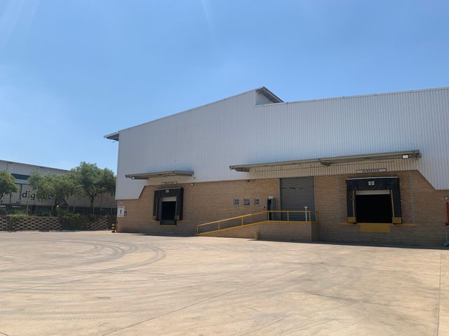 Midrand 2126m2 Warehouse To Let