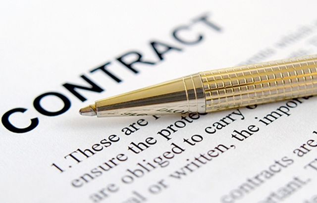 Do You Have To Sign A Contract With A Black Pen?