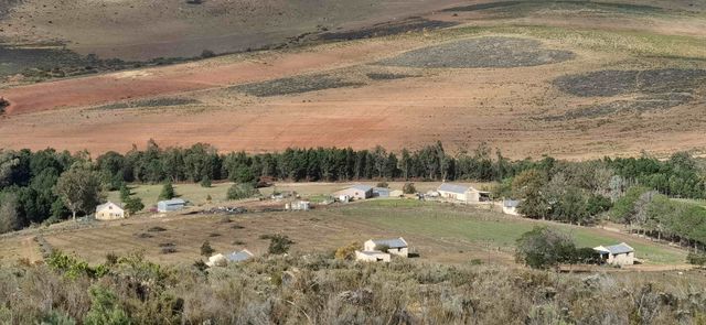 210Ha Farm For Sale in Uniondale Rural