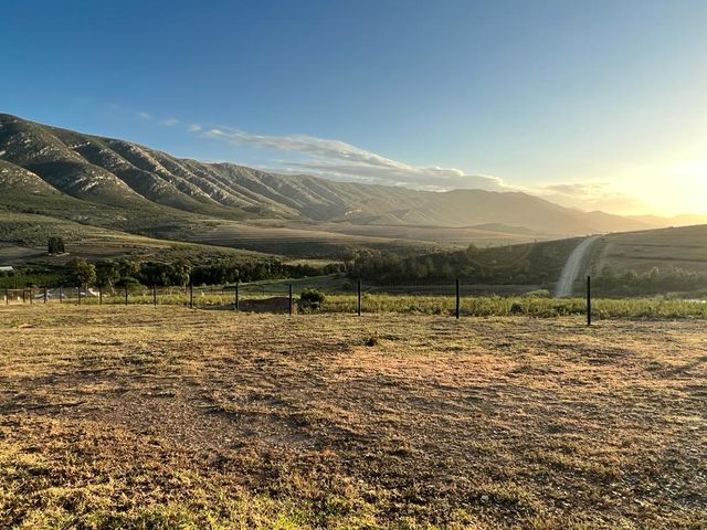 10.90Ha Farm For Sale in Uniondale Rural