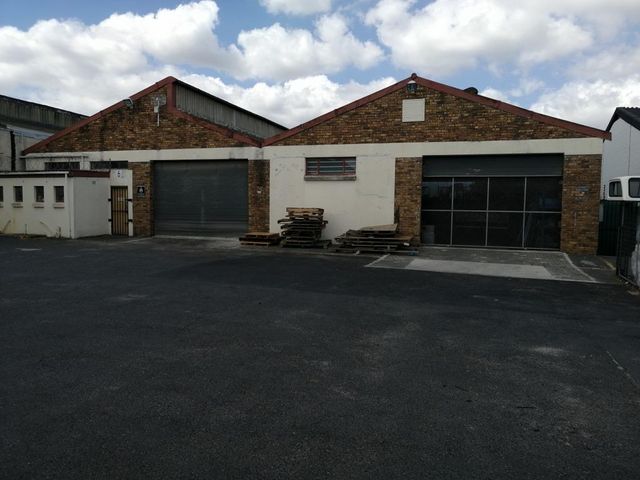 420m2 Factory / Warehouse TO LET in Somerset West.