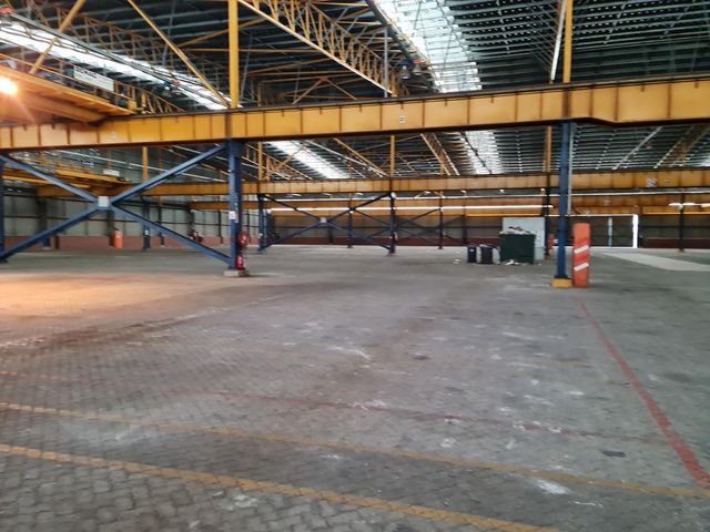 12430m2 Industrial Warehouse To Rent | To Let | To Lease in Blackheath