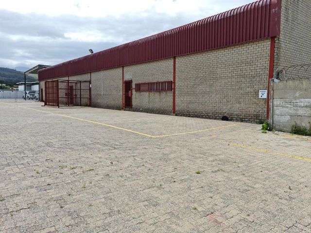 300m2 Factory Warehouse with 1000m2 paved/ enclosed yard area To Let in the Strand
