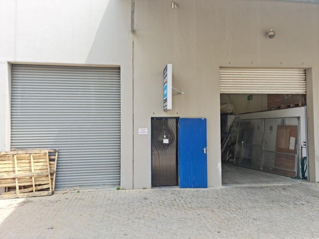 880m2 Factory Warehouse To For Sale in Gants,Strand