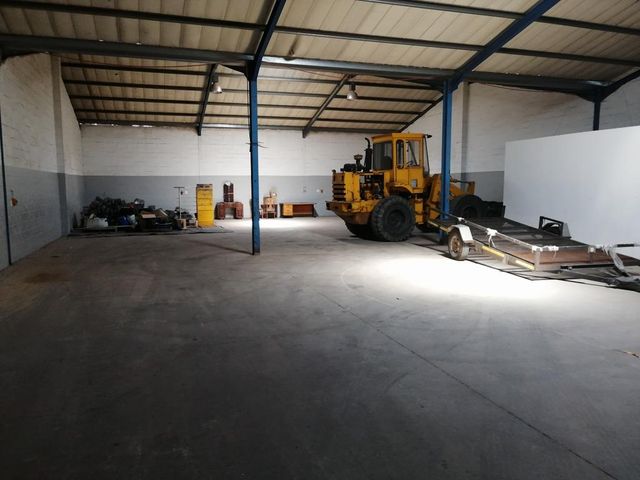 410m2 Factory Warehouse TO LET in the Strand