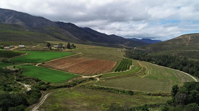 388Ha Farm For Sale in Uniondale Rural