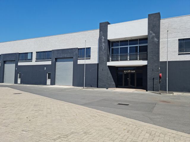 Brand new 2945m2 AAA Grade Warehouse To Let in Blackheath , Western Cape