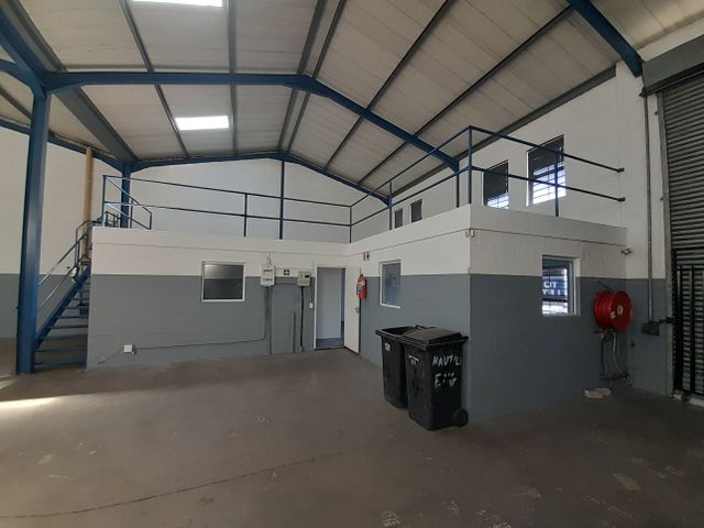 310m2 Industrial Unit To Let in Brackenfell Industrial @ R 20 150.00 excluding VAT