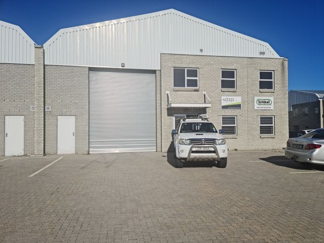 Modern 650m2 Industrial Warehouse To Let in Firgrove , Somerset West