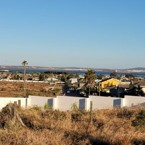 553m² Vacant Land For Sale in Saldanha Heights