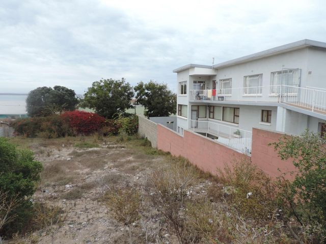487m² Vacant Land For Sale in Saldanha Central