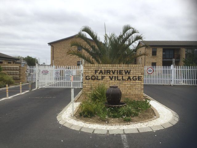 2 Bedroom Apartment For Sale in Fairview Golf Estate