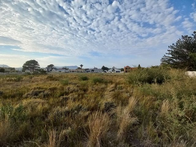 935m² Vacant Land For Sale in Heuningkloof