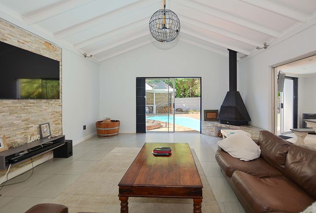 Perfect Home, Perfect Position Blouberg Rise