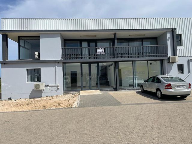 1,223m² Warehouse To Let in Capricorn