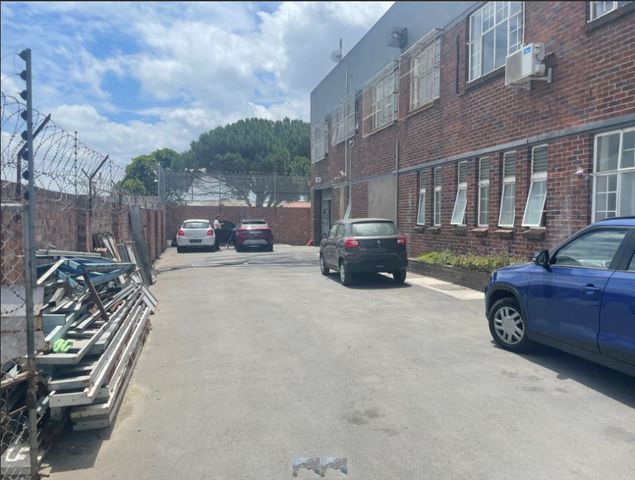 720m² Warehouse To Let in Parow Industrial