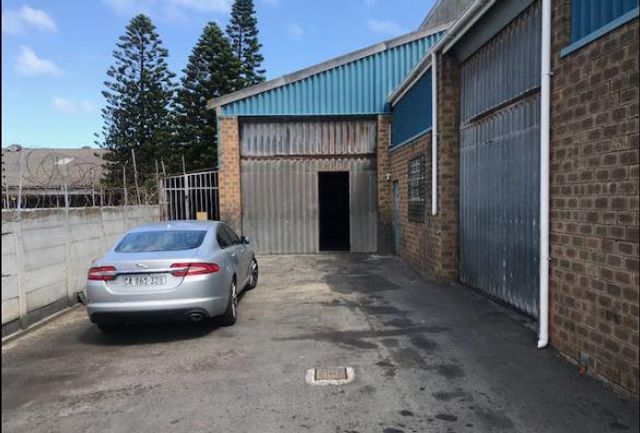 430m² Warehouse To Let in Montague Gardens