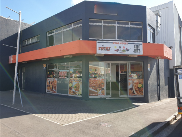 Retail to Let in Maitland