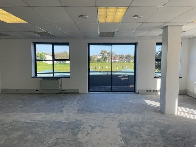 305m² Office To Let in Mowbray