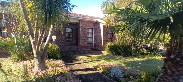 A Family house for sale in Boskloof Humansdorp