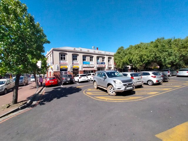 160m² Office To Let in Durbanville Central