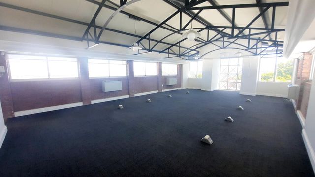 185m2 Penthouse office suite to Rent in Rosenpark, Bellville.