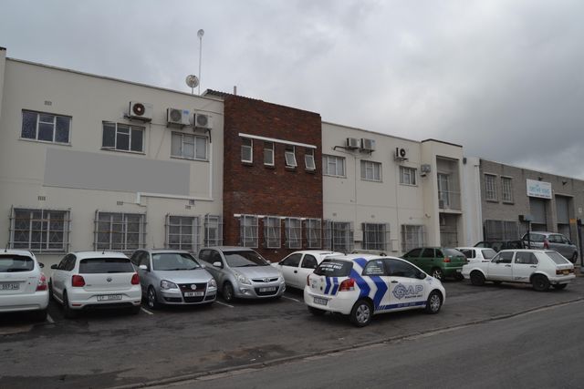 1,700m² Warehouse For Sale in Beaconvale