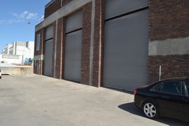 1,373m² Warehouse To Let in Bellville South