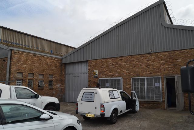 380m² Warehouse To Let in Beaconvale