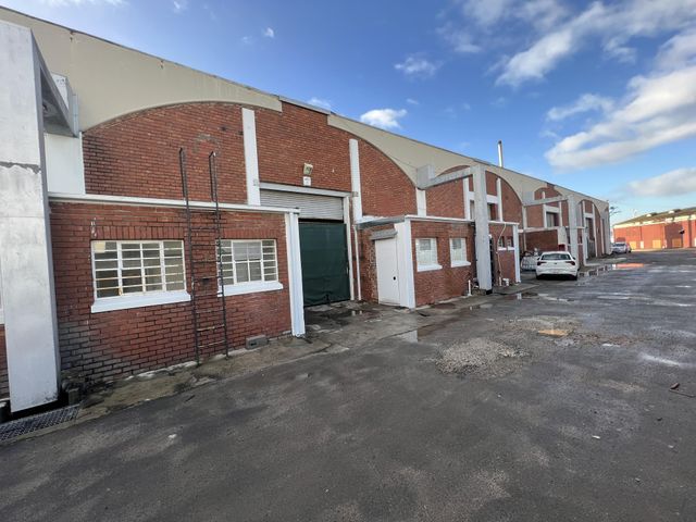 1,125m² Warehouse To Let in Beaconvale