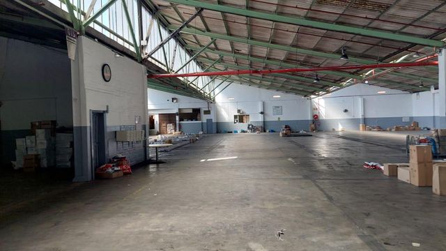 Industrial Warehouse To Let in Parow Industrial
