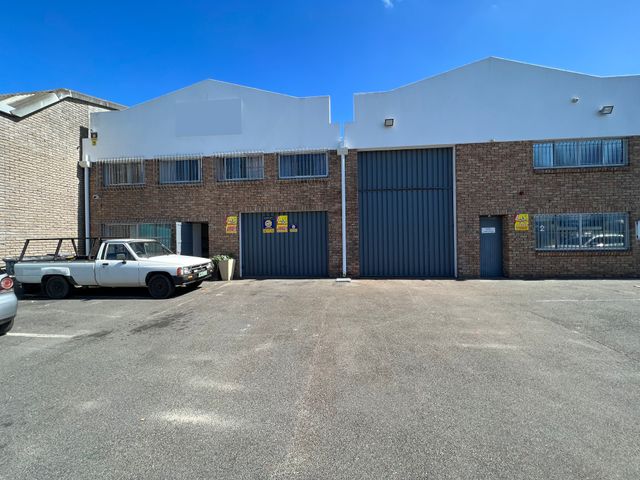 Warehouse for sale in Montague Gardens