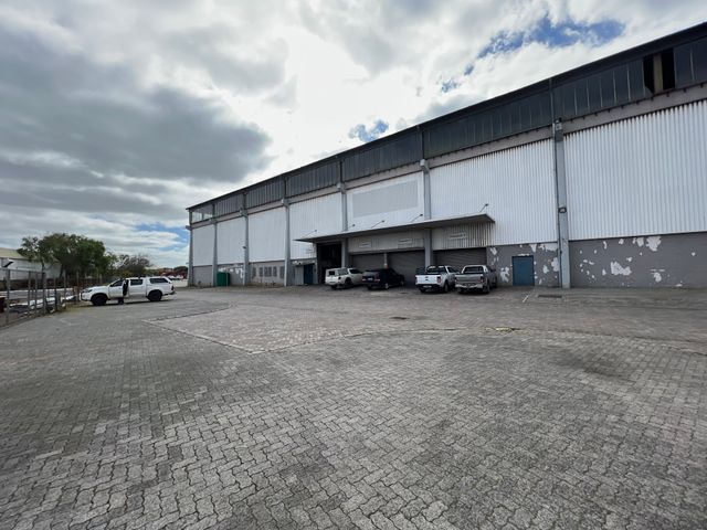 Warehouse to rent in Central Park