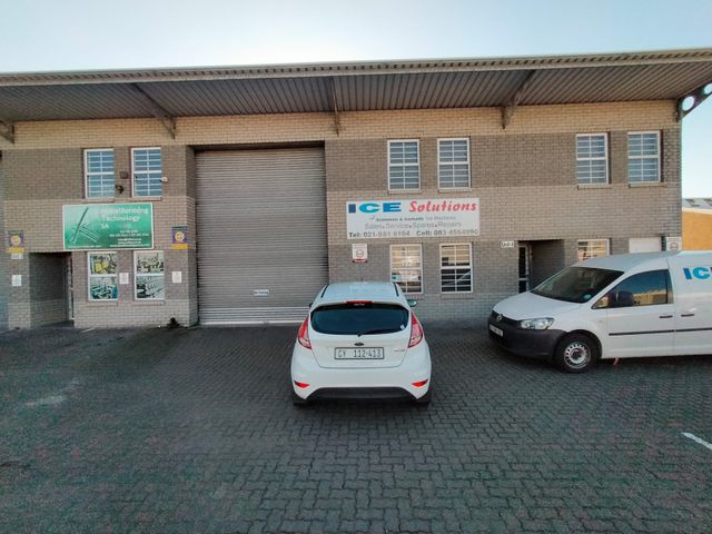 310m2 Factory To Let in Brackenfell