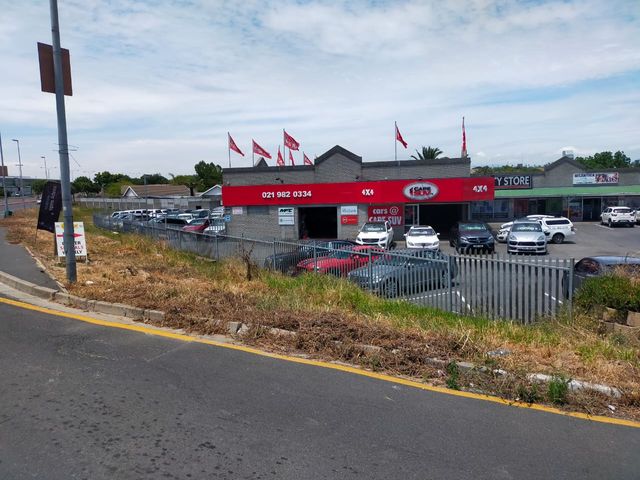1159m2 Retail space To Let in Brackenfell