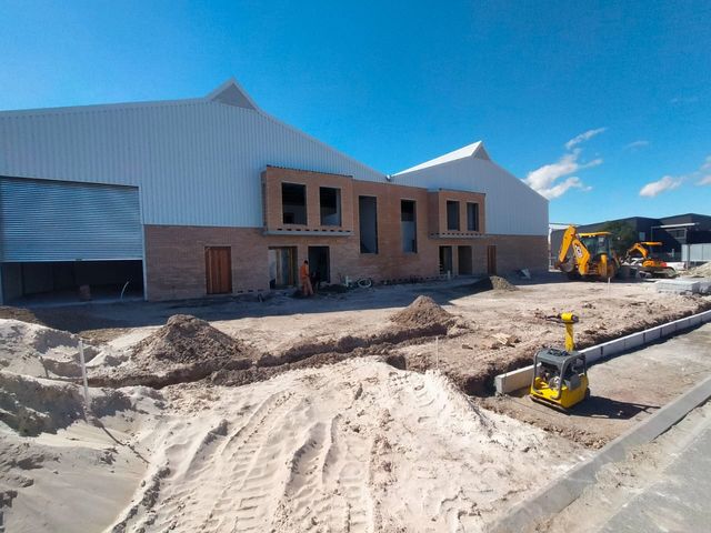 365m² Warehouse To Let in Fisantekraal