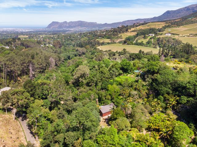 8,000m² Vacant Land For Sale in Constantia