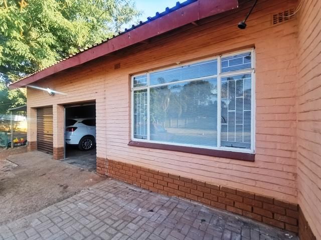 3 Bedroom house FOR SALE
