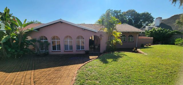 4 Bedroom family home in Florauna, Pretoria!!!