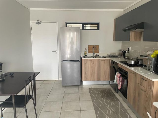 2 Bedroom Flat For Sale in Savannah Country Estate