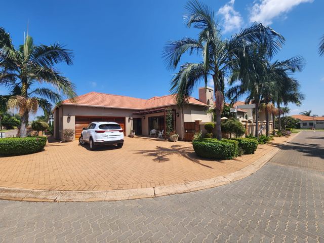 Stunning Full Title Home in an Up Market Estate