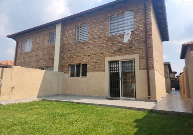 Double storey townhouse in security complex