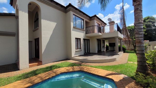 Exquisite 4 Bedroom House with Pool and Entertainment Area in Bougainvillea Estate