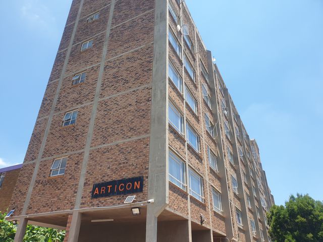 2 Bedroom Apartment for sale in Pretoria north