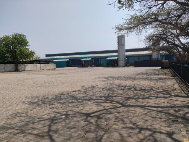 2,990m² Warehouse To Let in Kya Sands