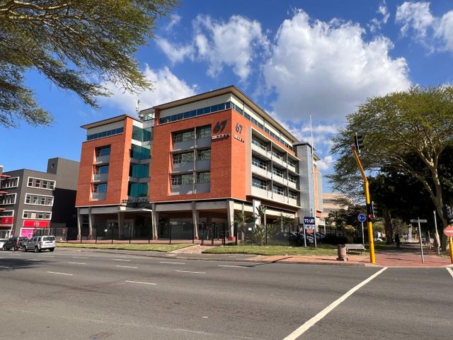 7,824m² Office To Let in South Beach