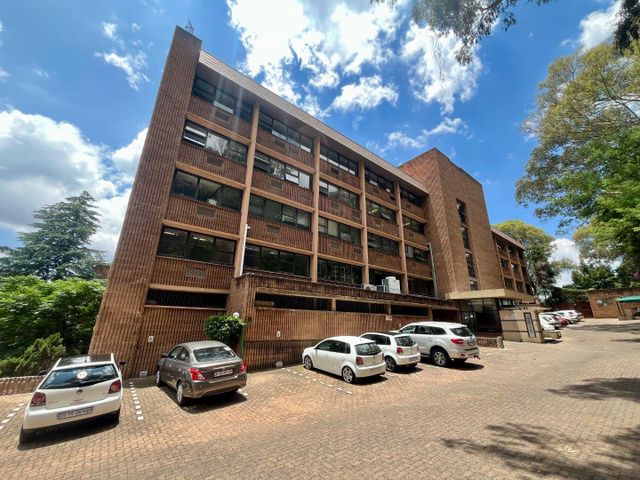 2,916m² Office For Sale in Houghton Estate